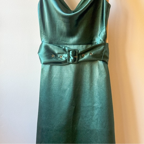 Finders Keepers Belted Green Midi Dress - Picture 2 of 3